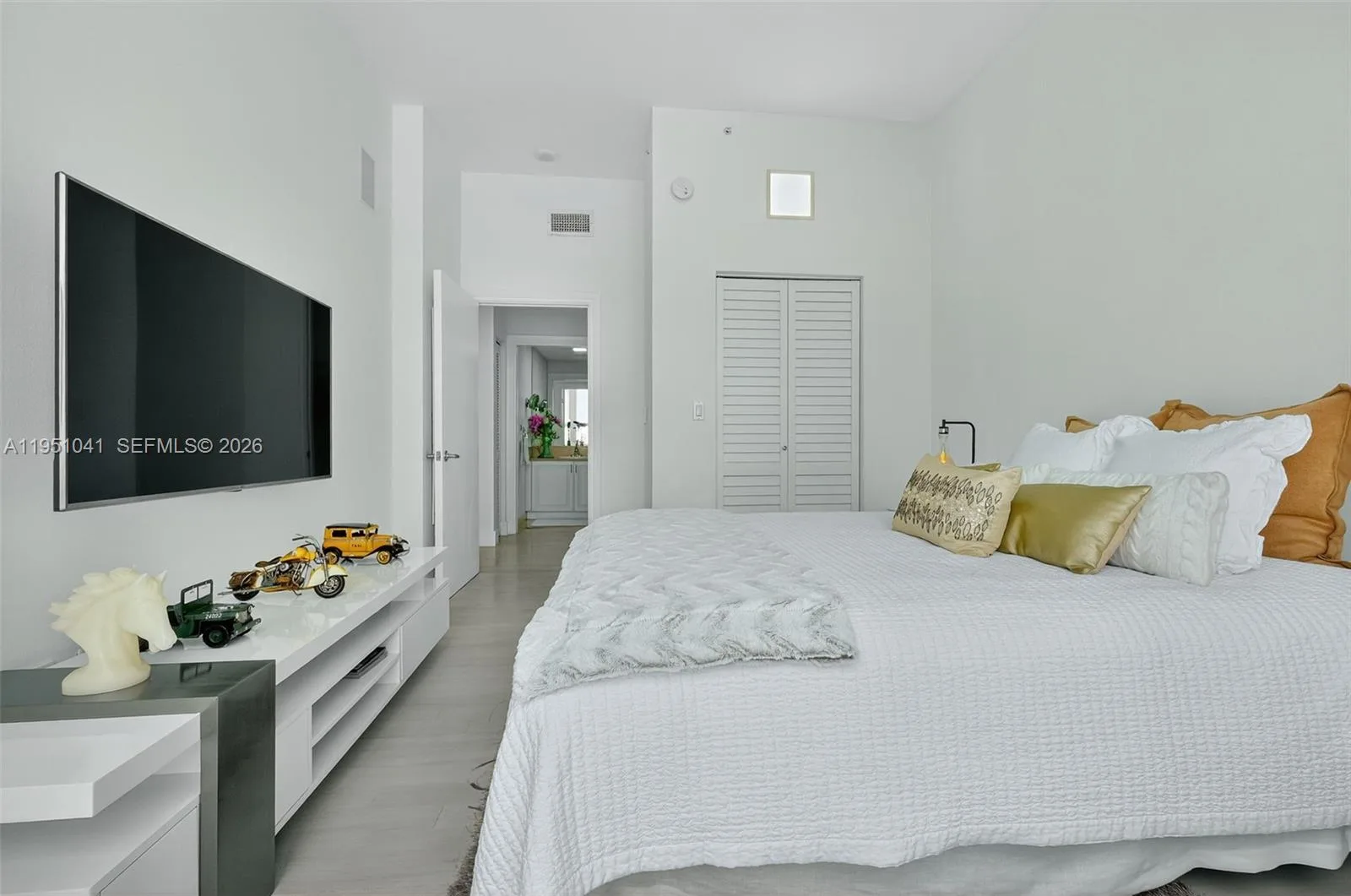 1155 Brickell Bay Dr # PH210, Miami, FL 33131 photo 13