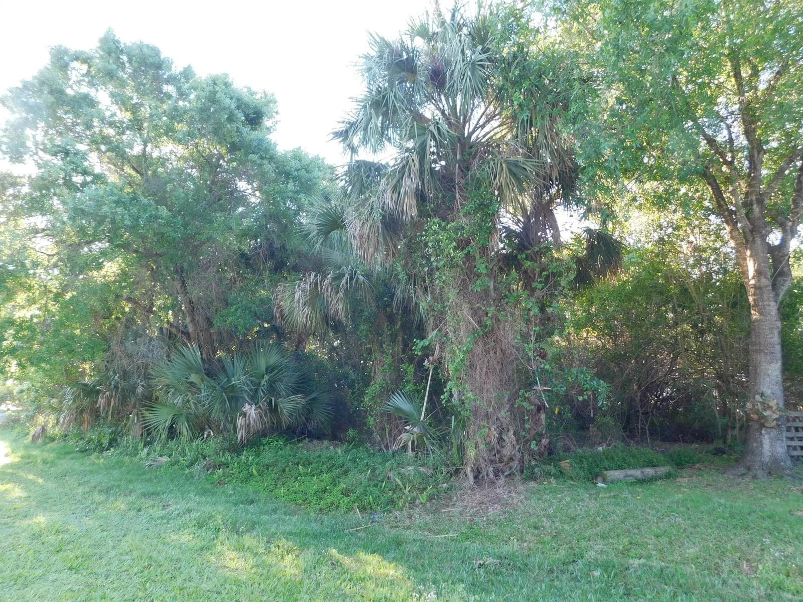 8401 Kenwood Road, Fort Pierce, FL 34951 photo 2