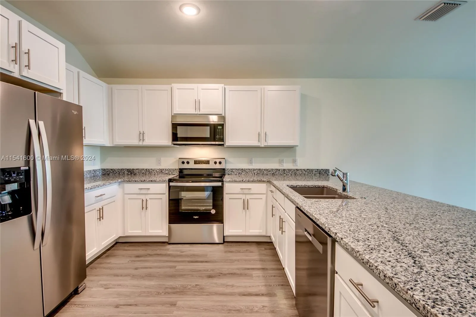 602 NW 23rd Ter, Cape Coral, FL 33993 photo 3