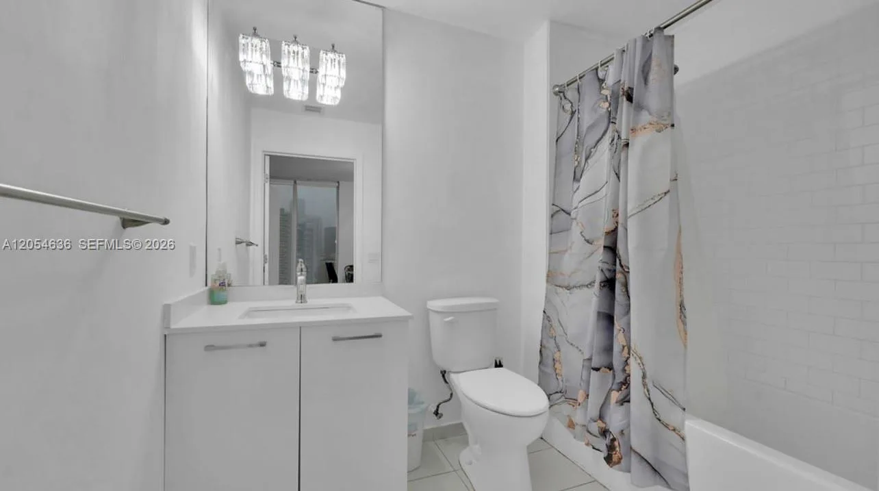 151 SE 1st St # 2411, Miami, FL 33131 photo 13