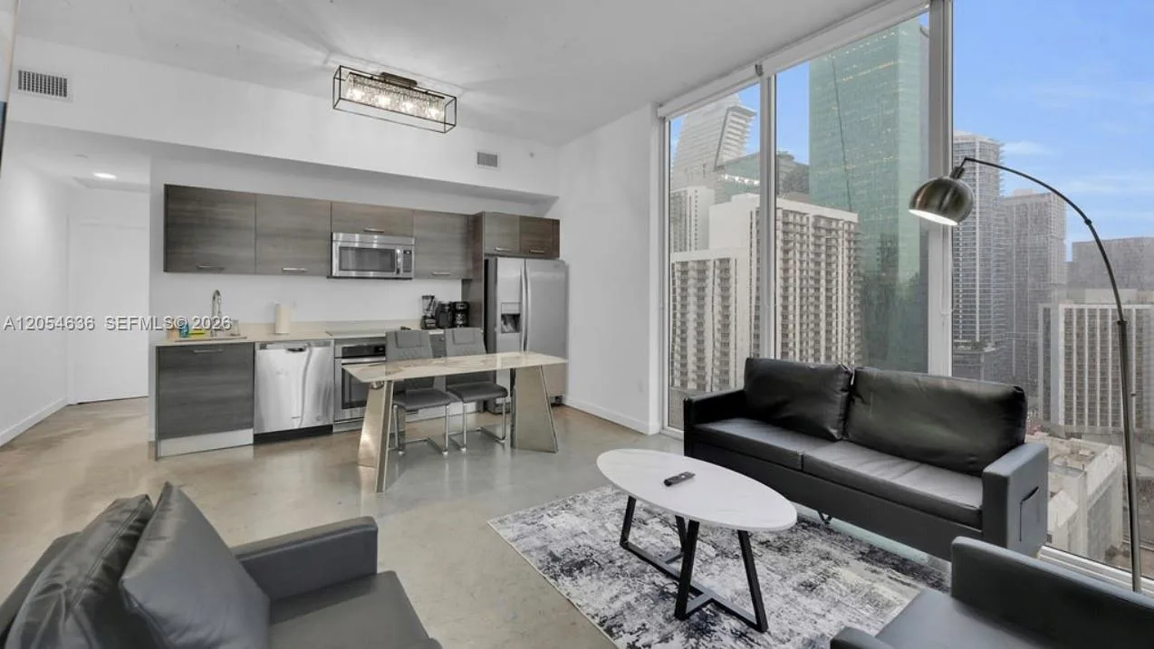 151 SE 1st St # 2411, Miami, FL 33131 photo 2