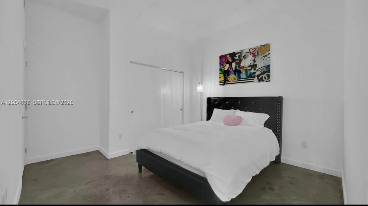 151 SE 1st St # 2411, Miami, FL 33131 photo 9