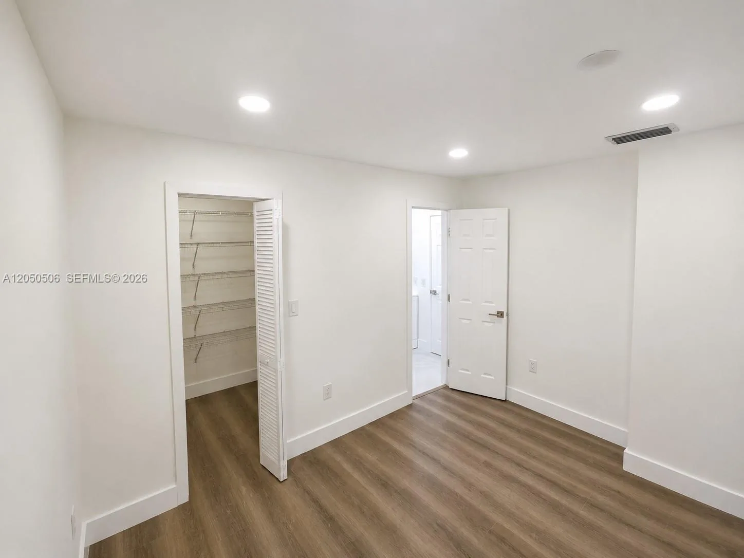 5190 E 1st Ave # B, Hialeah, FL 33013 photo 6