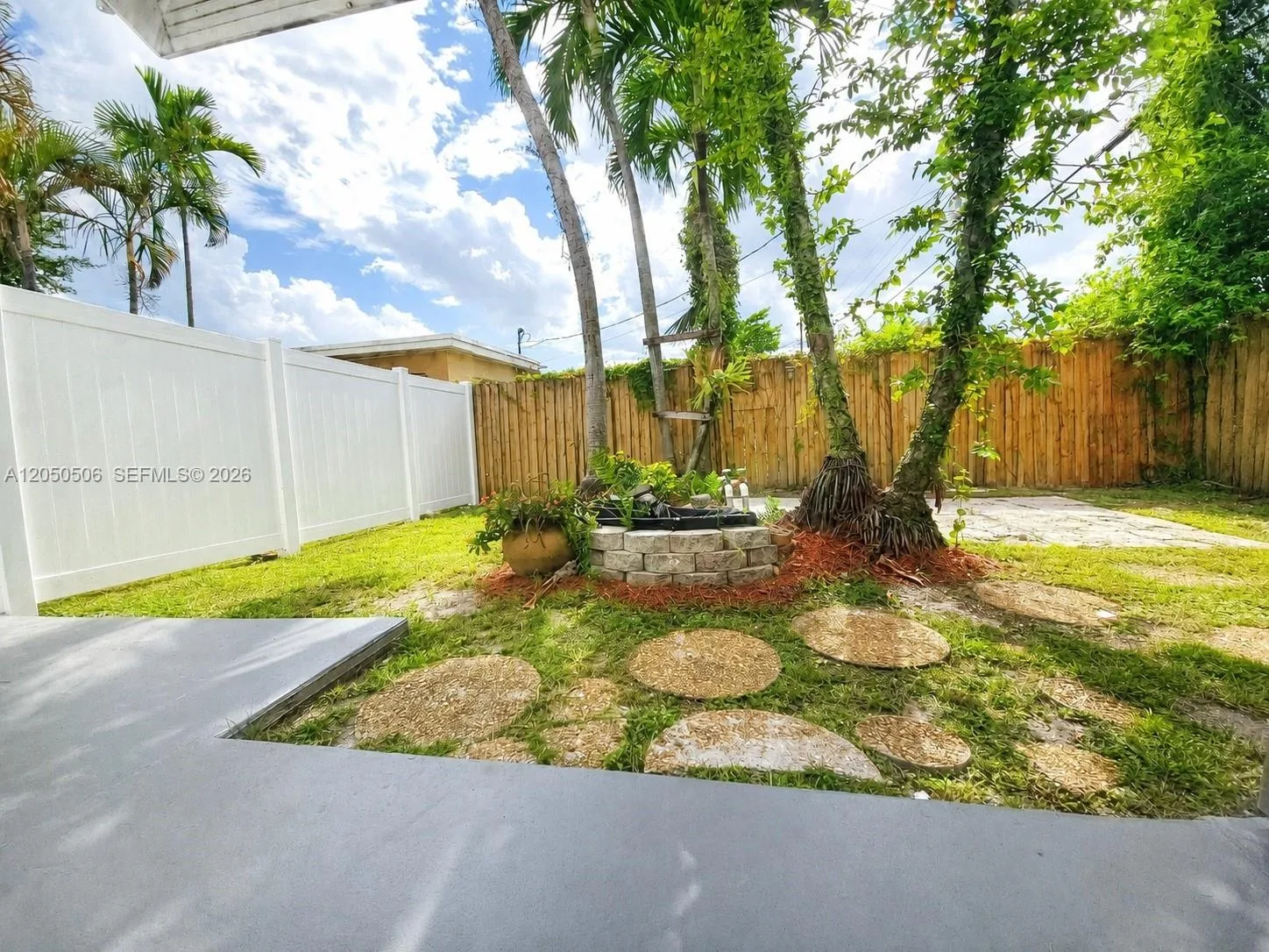 5190 E 1st Ave # B, Hialeah, FL 33013 photo 9