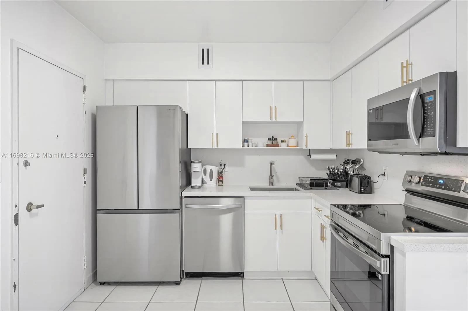5700 Collins Ave # 5B, Miami Beach, FL 33140 photo 10