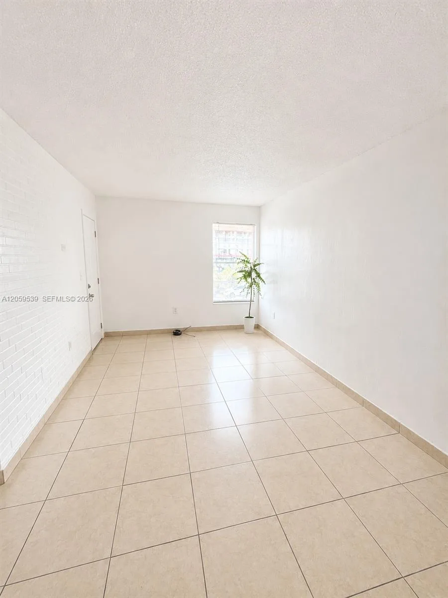 6850 W 14th Ct # A24, Hialeah, FL 33014 photo 2