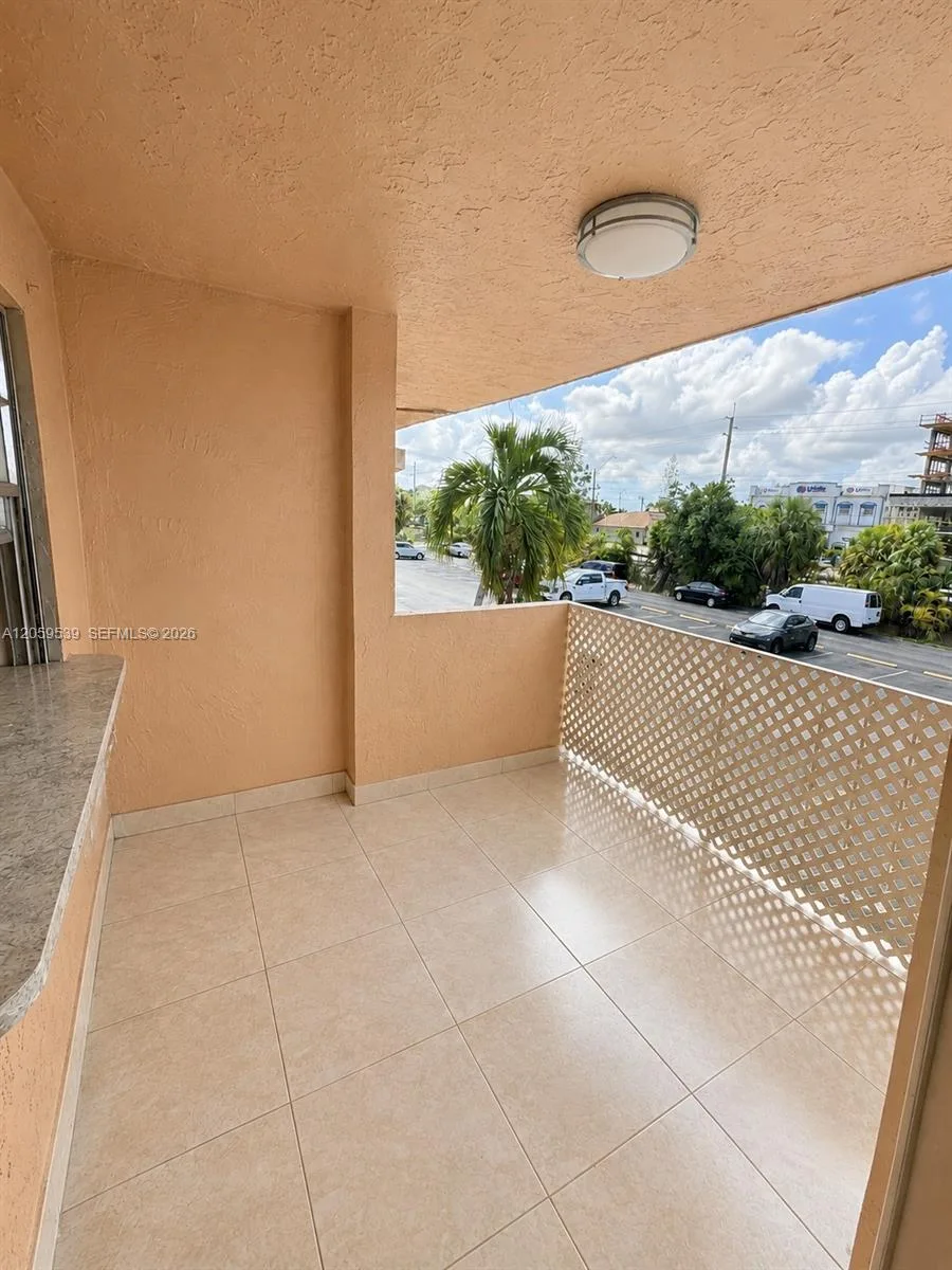 6850 W 14th Ct # A24, Hialeah, FL 33014 photo 3