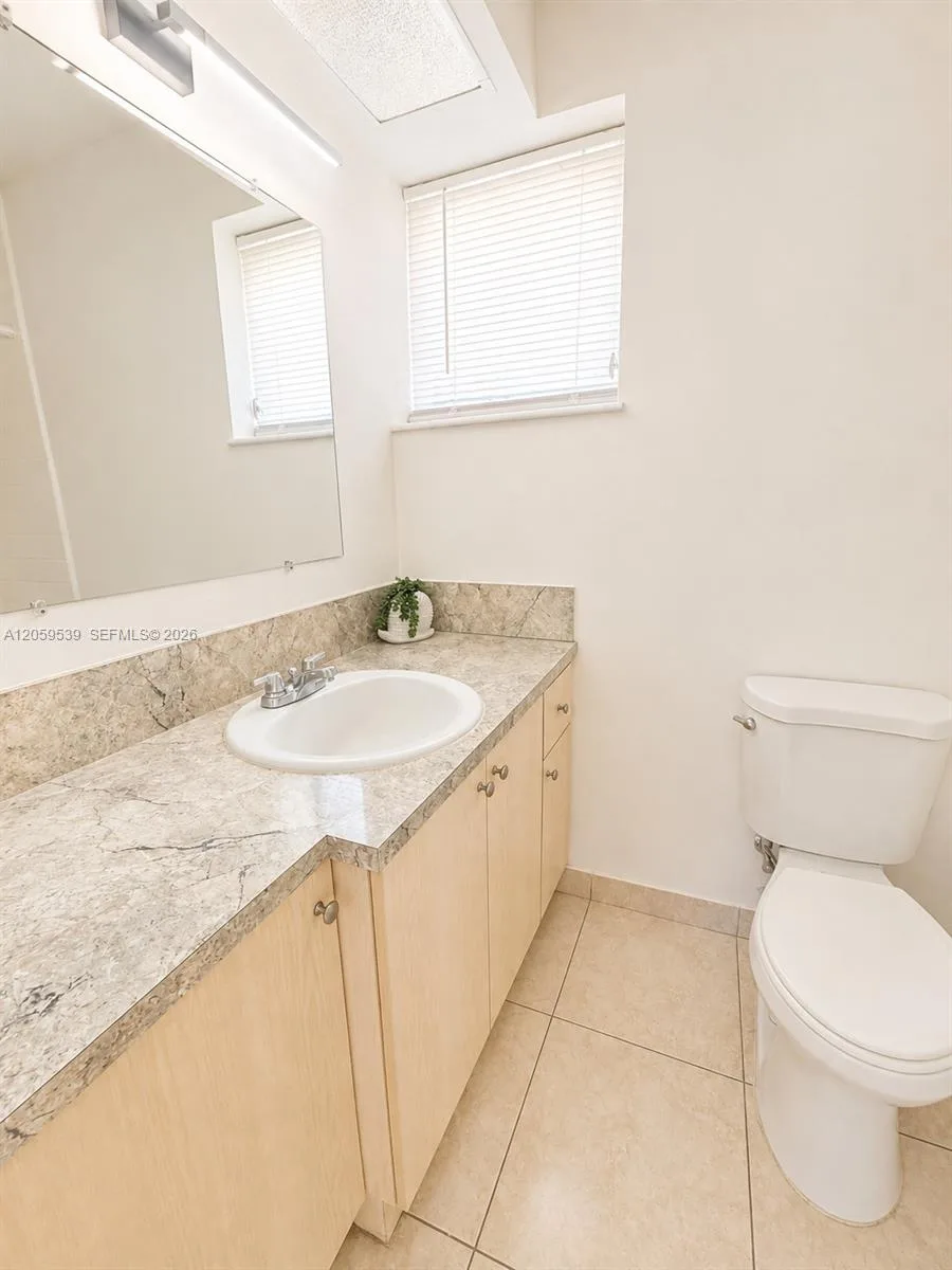 6850 W 14th Ct # A24, Hialeah, FL 33014 photo 4