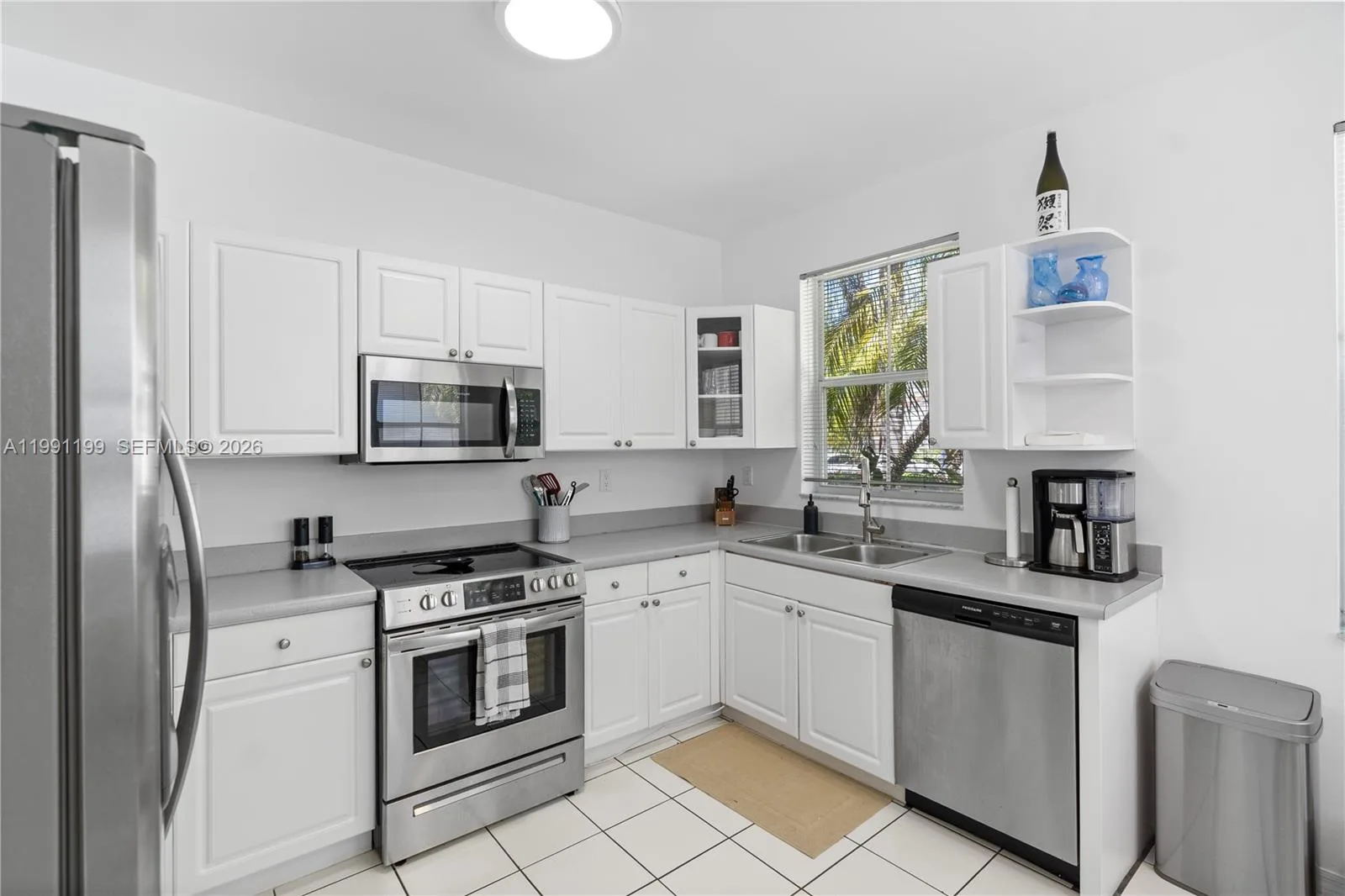 1120 Canella Ln # 1120, Hollywood, FL 33019 photo 10