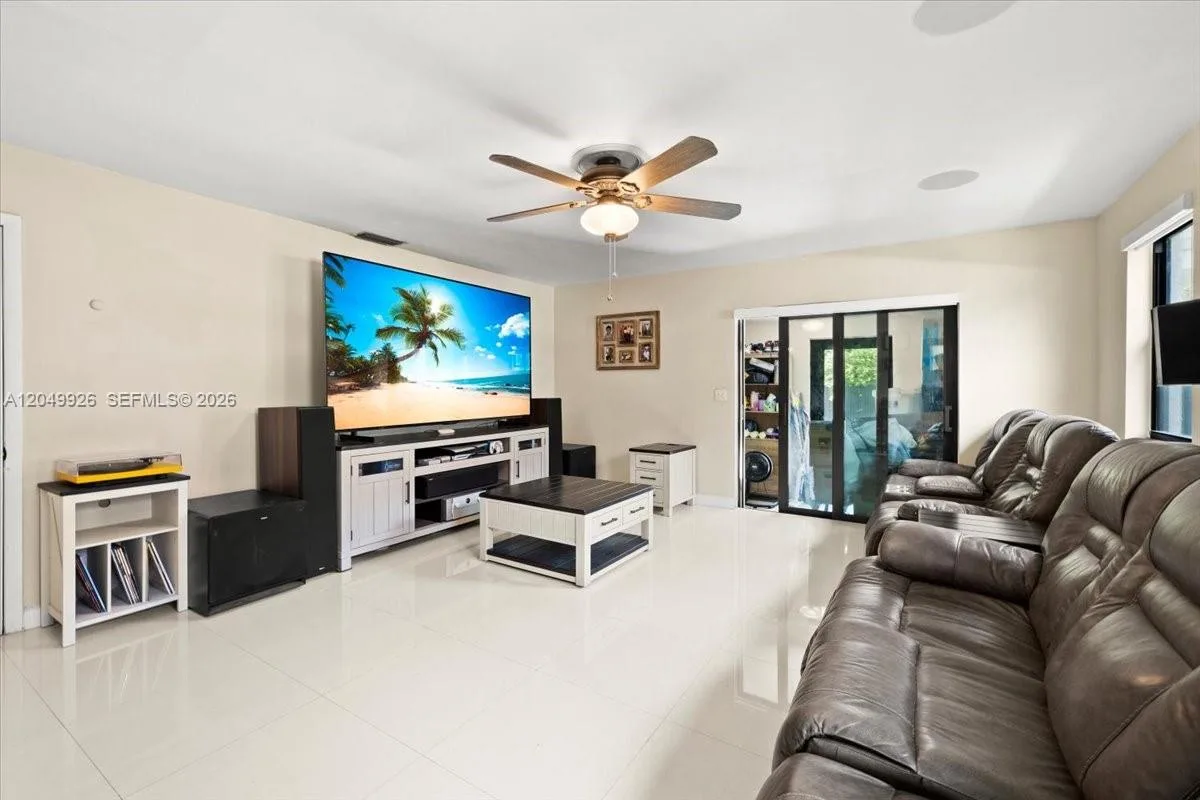40 NW 119th St, Miami, FL 33168 — zdjęcie 3