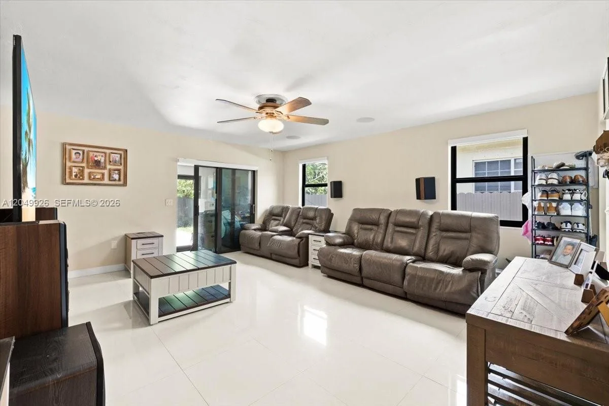 40 NW 119th St, Miami, FL 33168 — zdjęcie 4