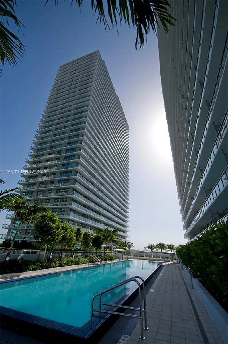 79 SW 12th St # 3008-S, Miami, FL 33130