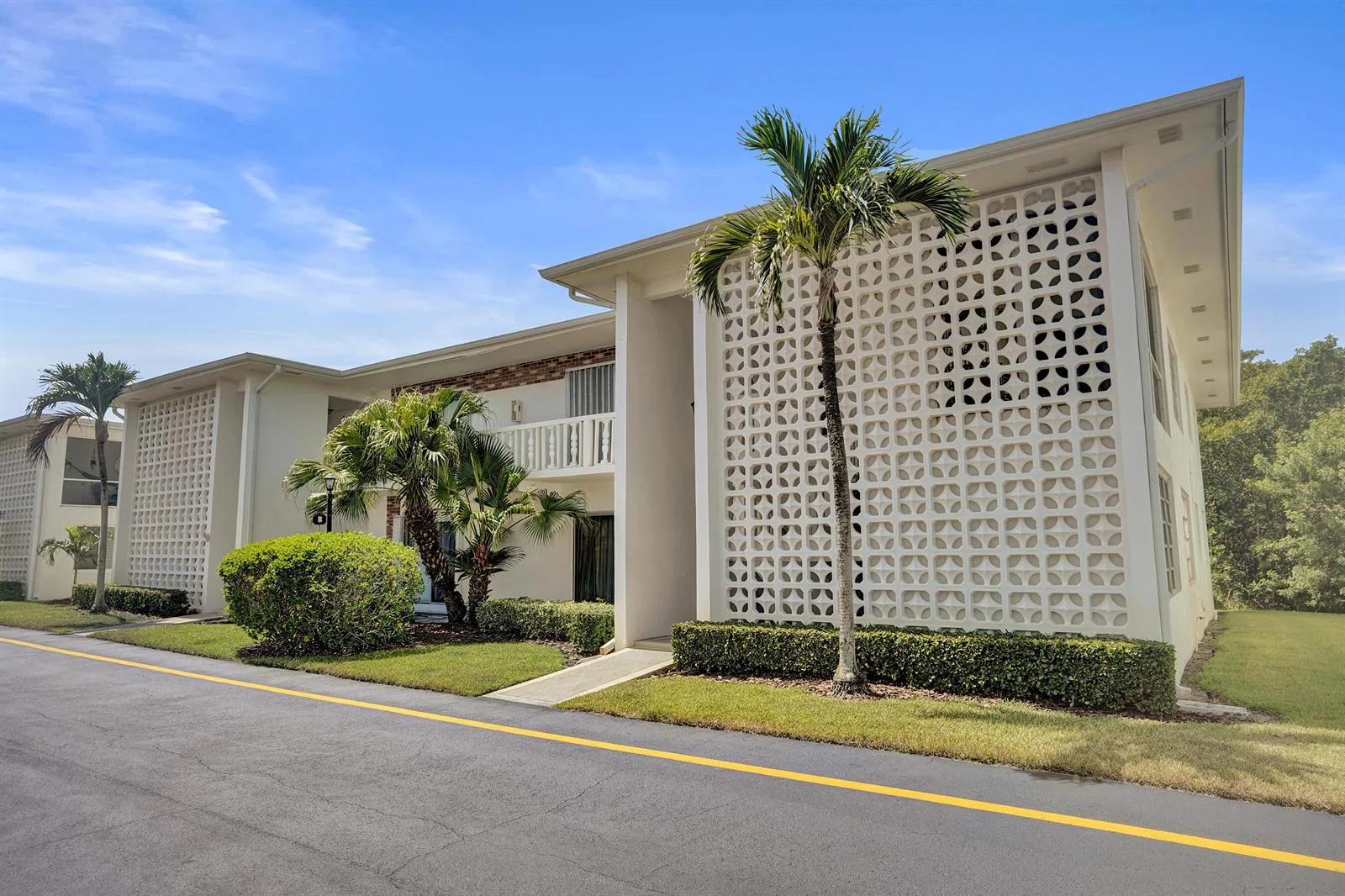 4501 S Ocean Boulevard # B3, South Palm Beach, FL 33480