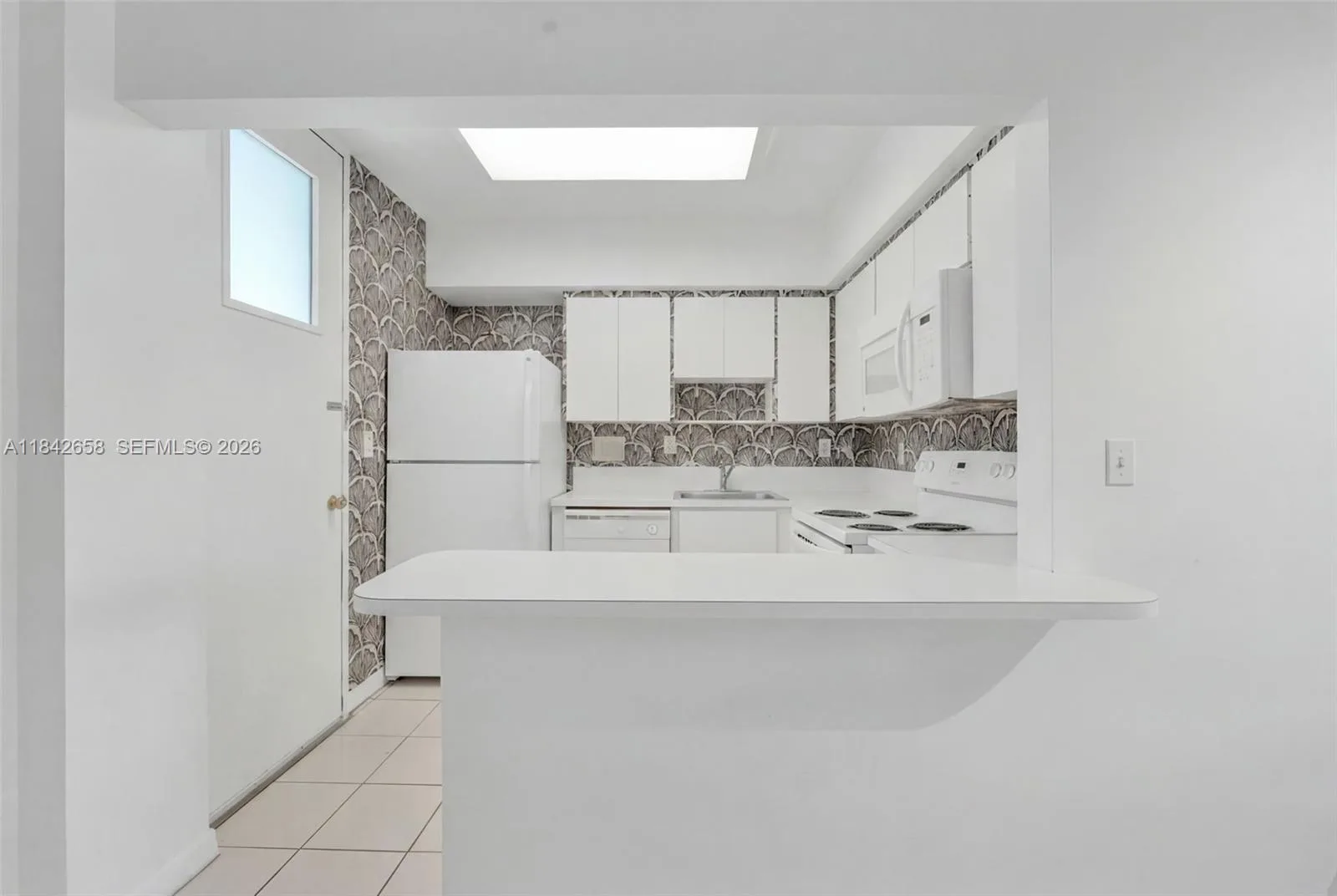 770 NE 69th St # 4H, Miami, FL 33138 photo 11