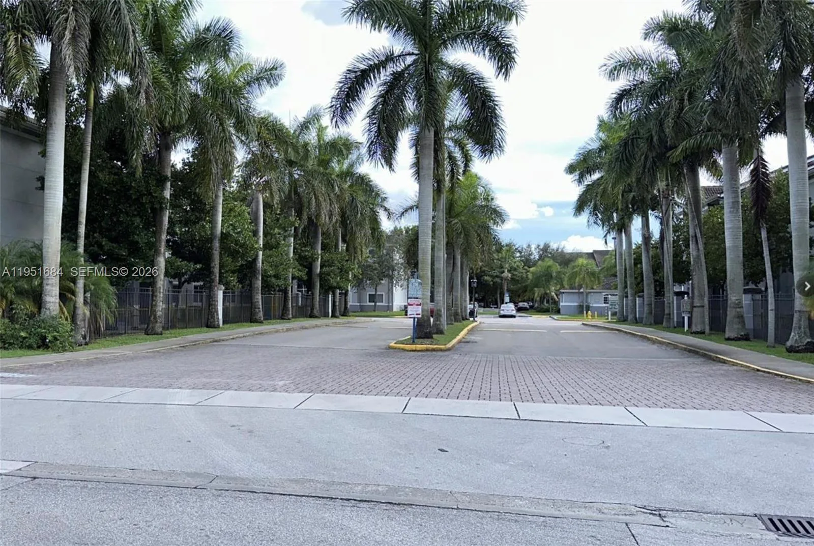 15400 SW 284th St # 1301, Homestead, FL 33033 photo 2