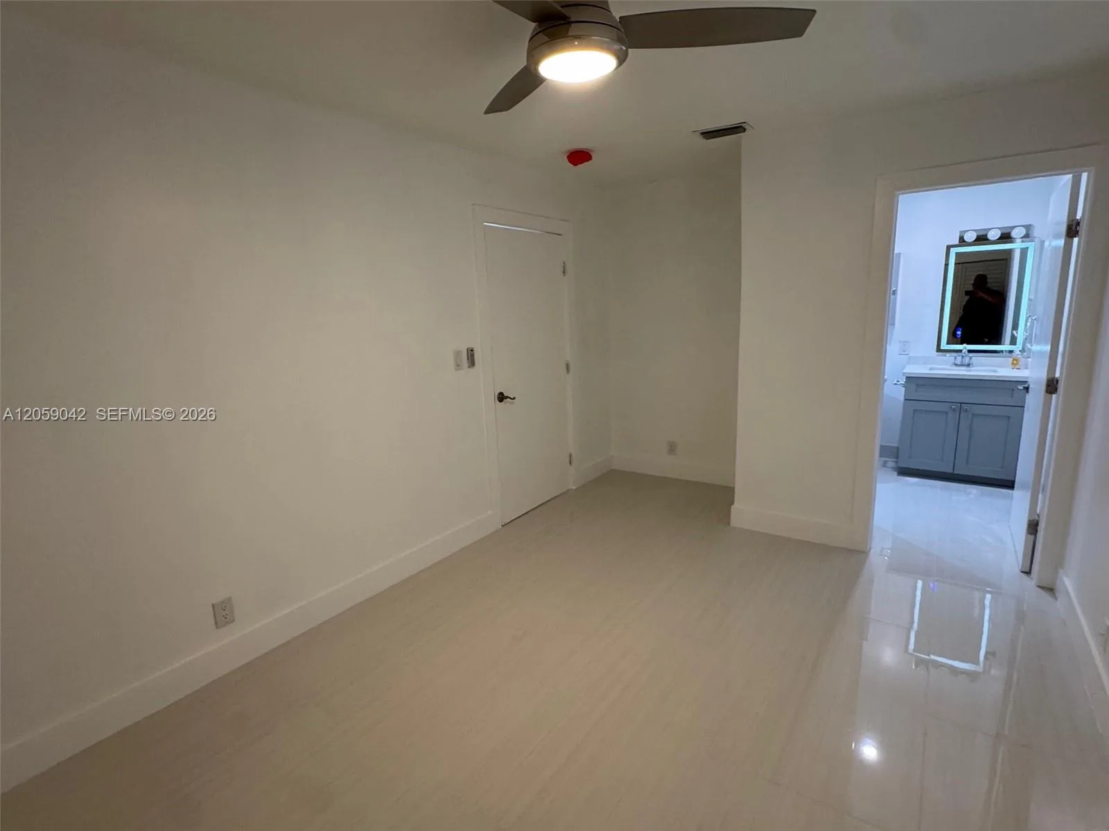 105-107 NE 30th Ct # 105, Wilton Manors, FL 33334 photo 13