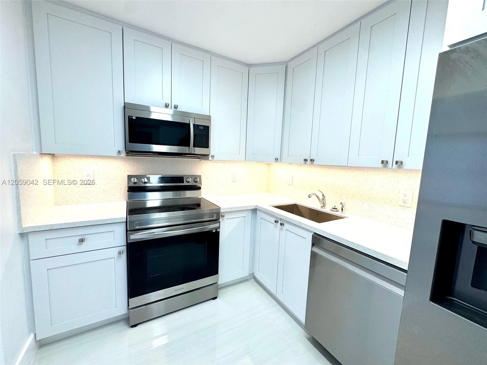 105-107 NE 30th Ct # 105, Wilton Manors, FL 33334 photo 8