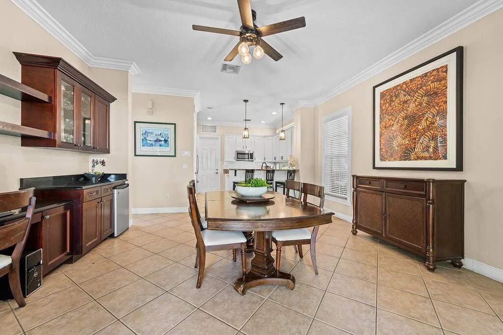 1044 Vintner Boulevard, Palm Beach Gardens, FL 33410 photo 9
