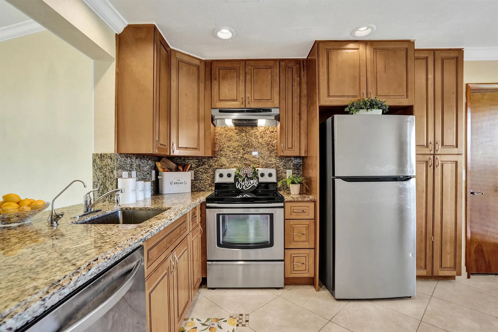 2105 SW 17th Circle, Deerfield Beach, FL 33442 photo 7