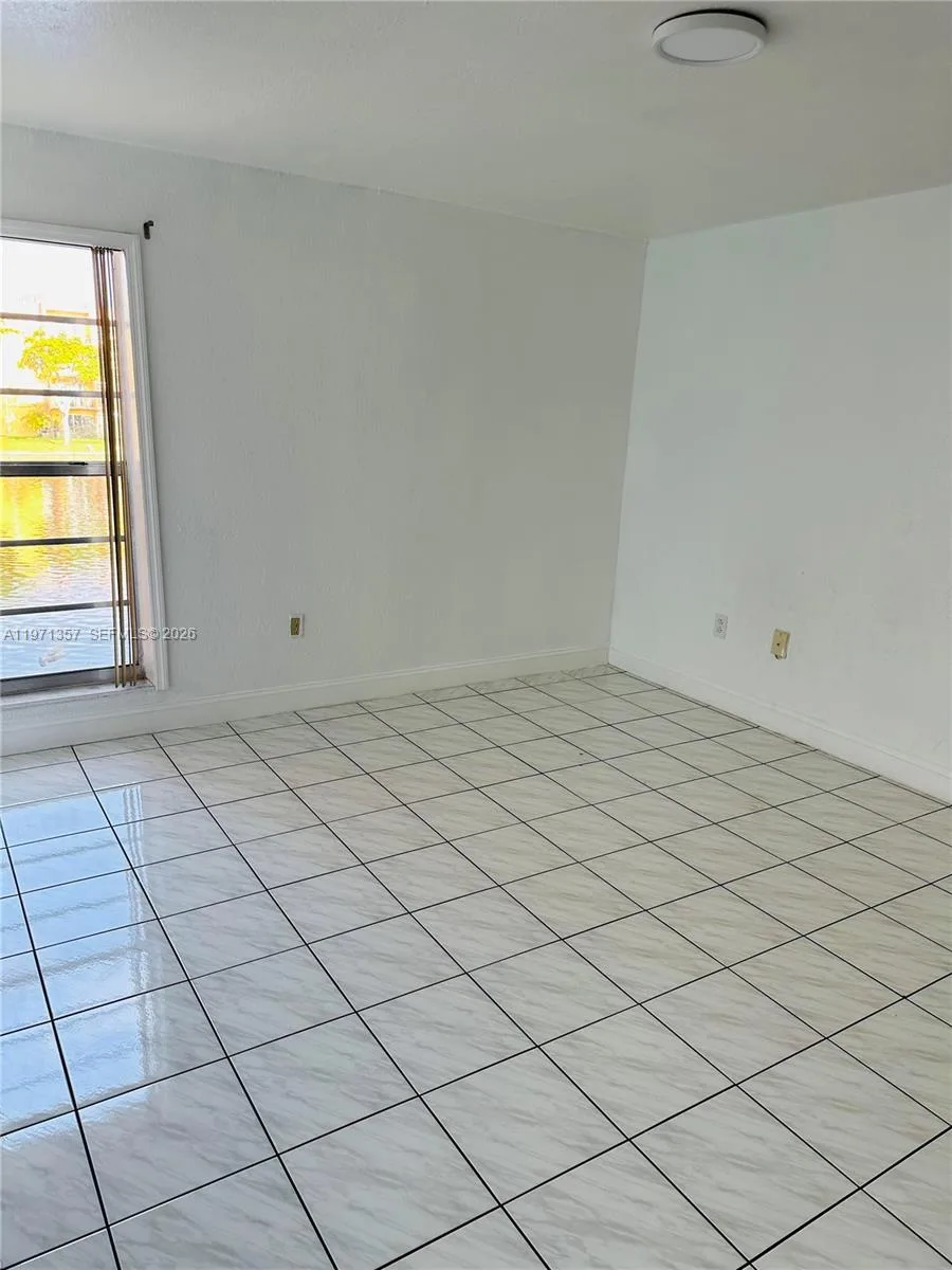 4705 NW 7th St # 206-7, Miami, FL 33126 photo 2