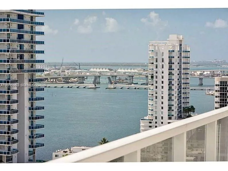 600 NE 27th St # 2001, Miami, FL 33137 photo 13