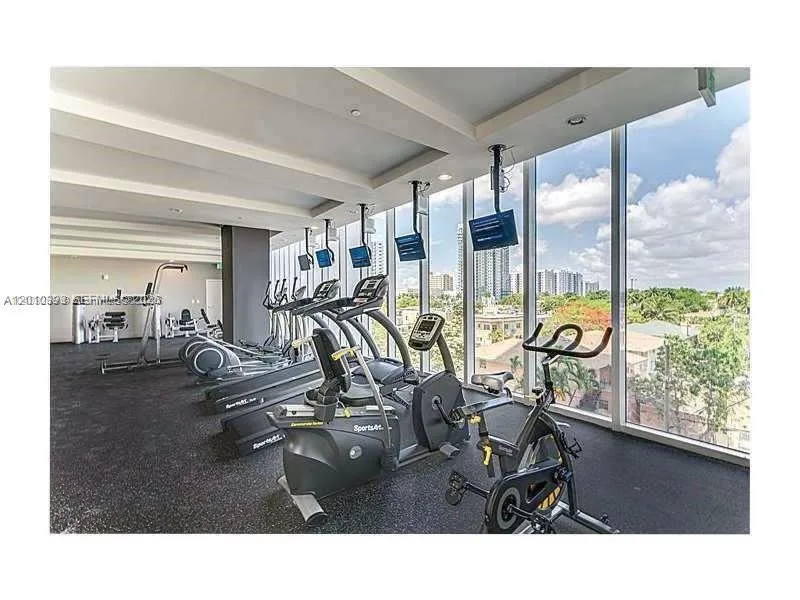 600 NE 27th St # 2001, Miami, FL 33137 photo 4