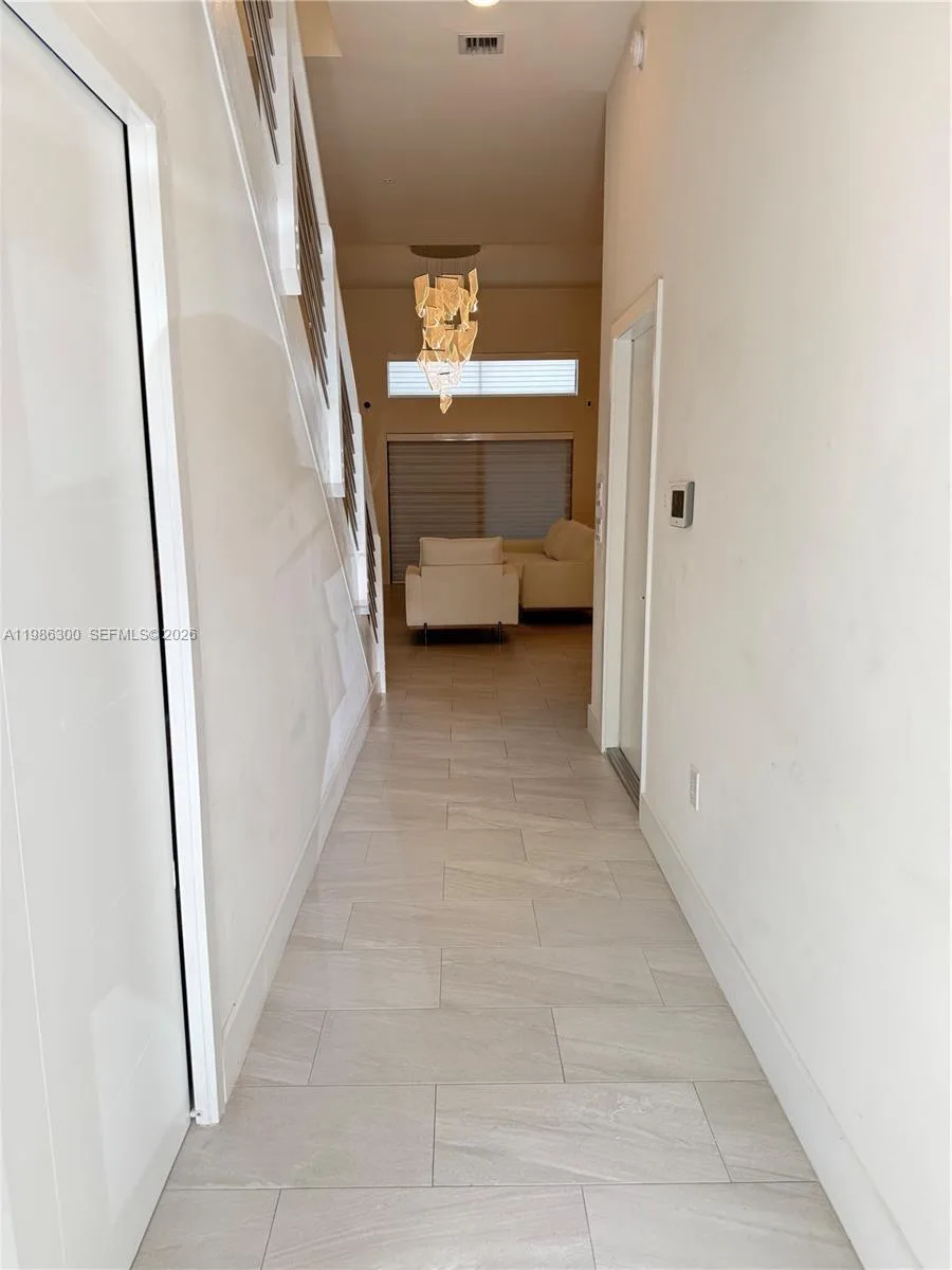 4393 NW 9th St, Plantation, FL 33317 photo 2