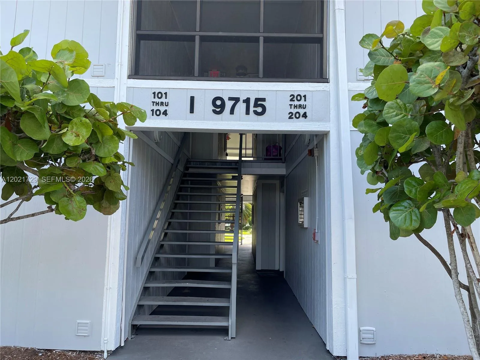 9715 Hammocks Blvd # 103, Miami, FL 33196