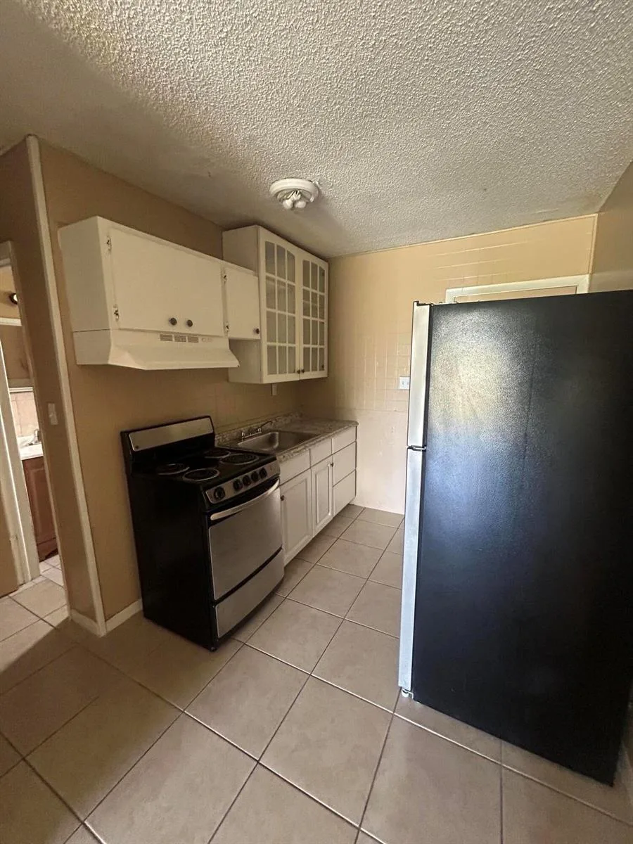 8657 64th Court, Vero Beach, FL 32967 photo 3