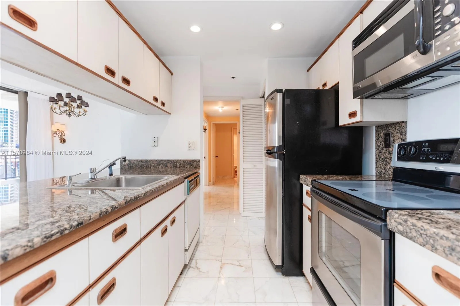 1581 Brickell Ave # 1107, Miami, FL 33129 photo 10