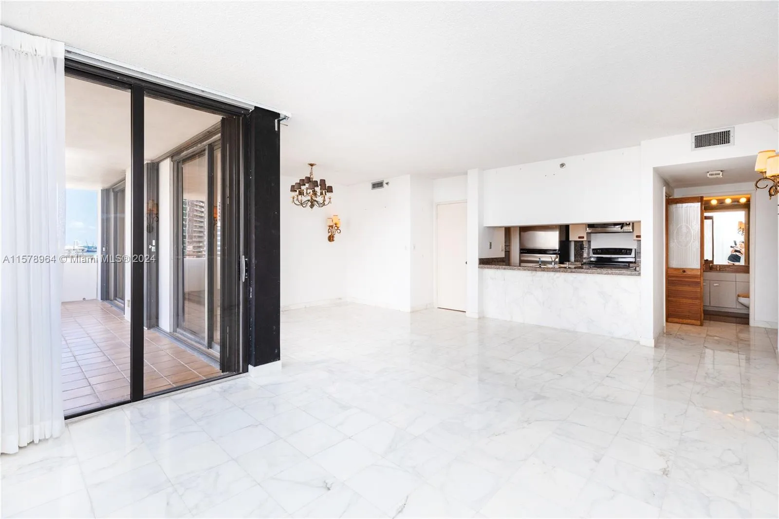 1581 Brickell Ave # 1107, Miami, FL 33129 photo 4