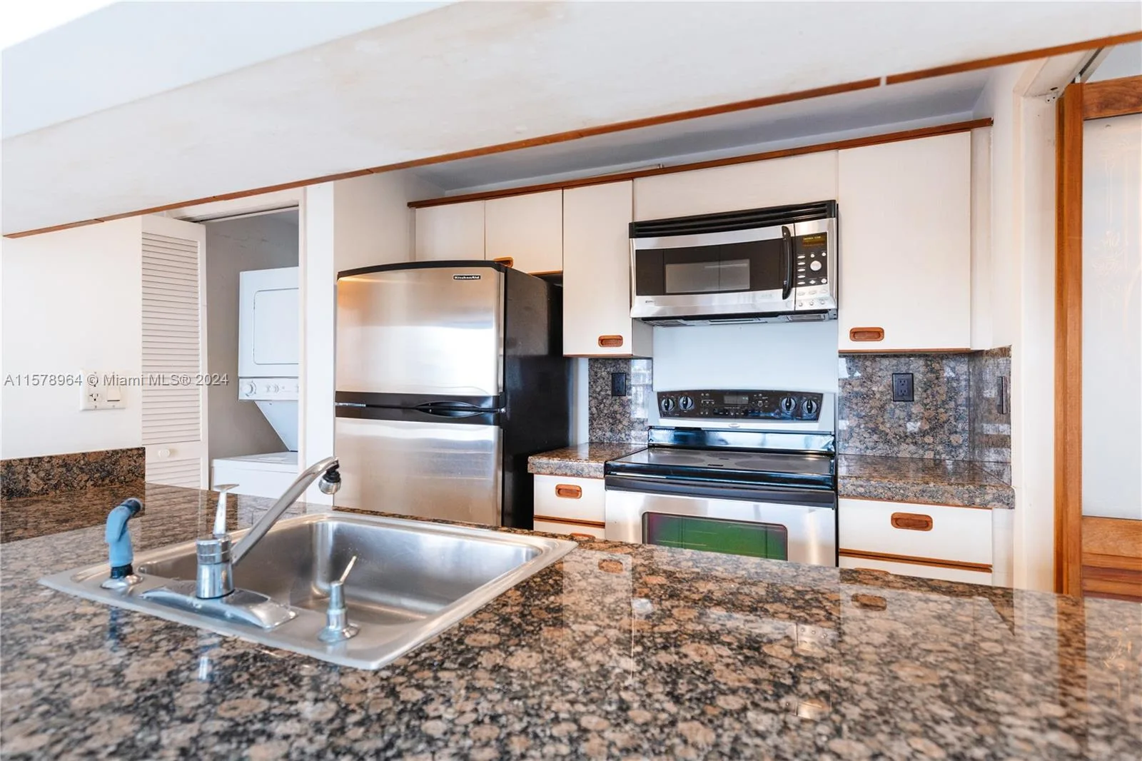 1581 Brickell Ave # 1107, Miami, FL 33129 photo 9