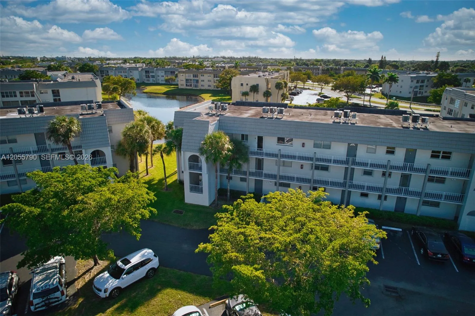 8600 Sunrise Lakes Blvd # 201, Sunrise, FL 33322 photo 4