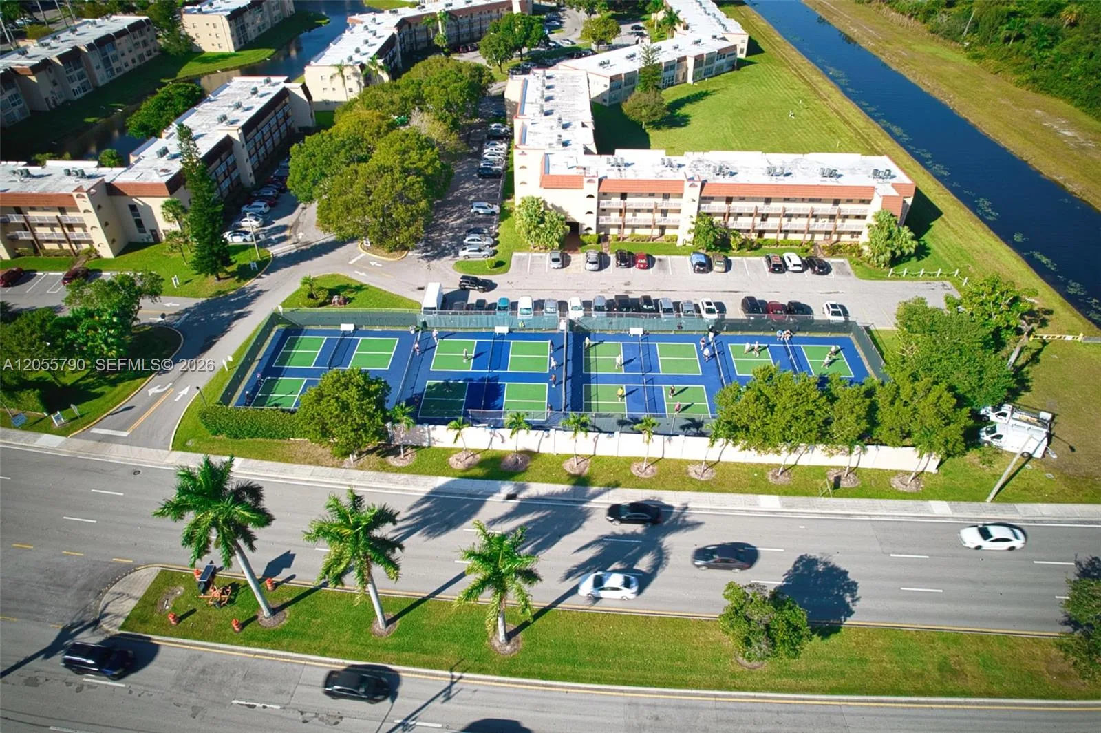 8600 Sunrise Lakes Blvd # 201, Sunrise, FL 33322 photo 5