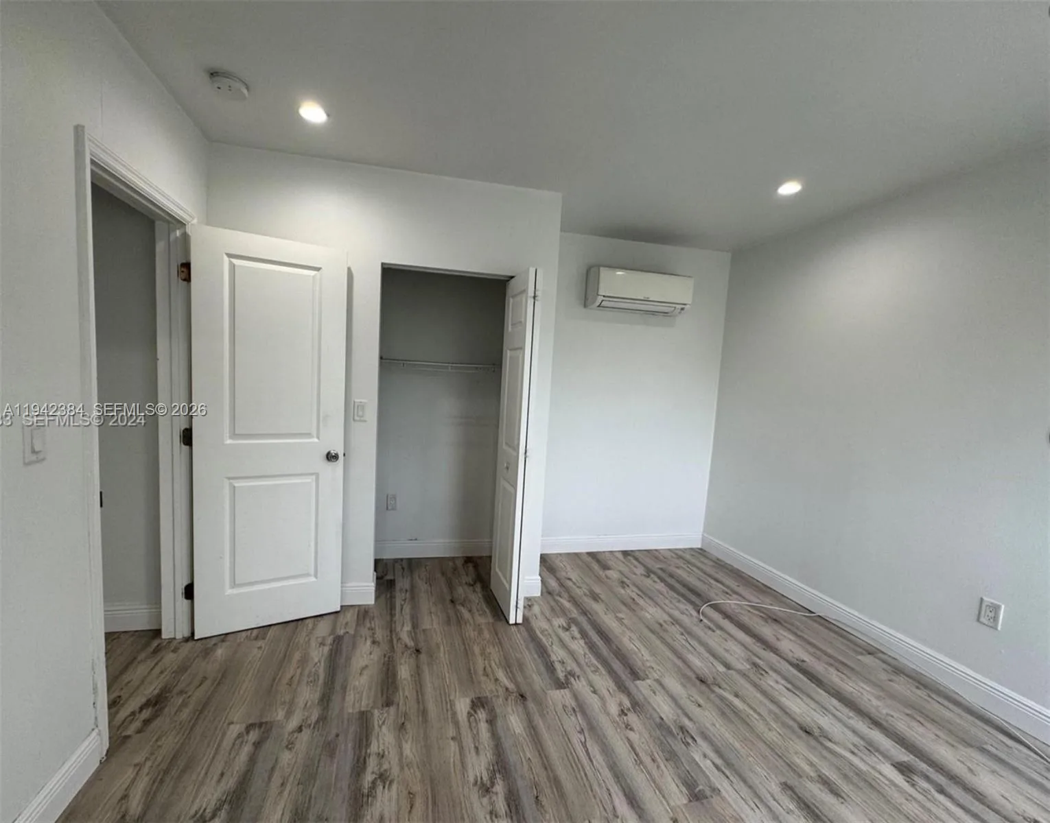 1248 Marseille Dr # 4, Miami Beach, FL 33141
