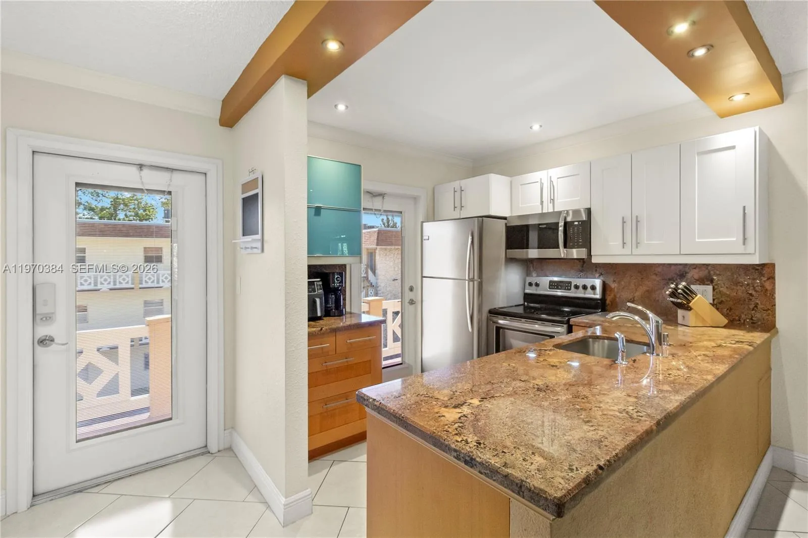 5121 W Oakland Park Blvd # 304, Lauderdale Lakes, FL 33313 photo 3