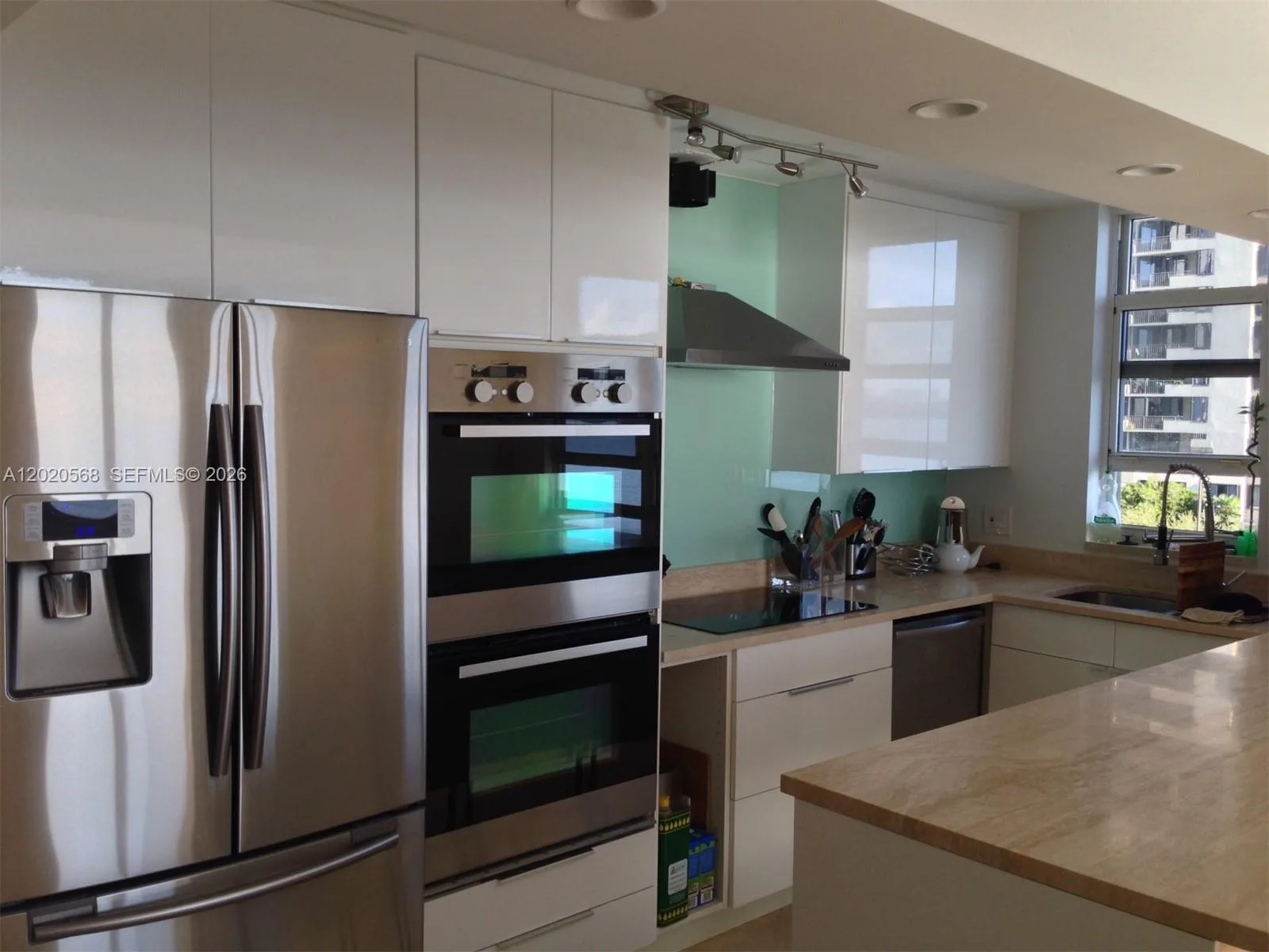 770 Claughton Island Dr # 615, Miami, FL 33131 photo 3