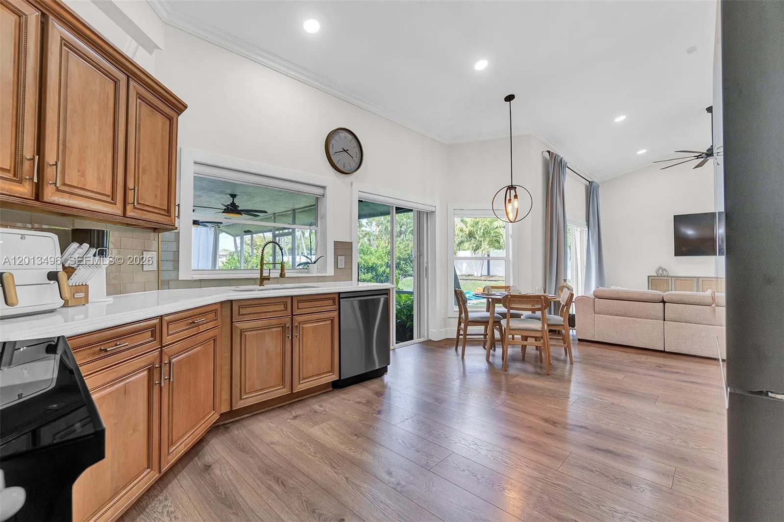 4133 NW 81st Ter, Coral Springs, FL 33065