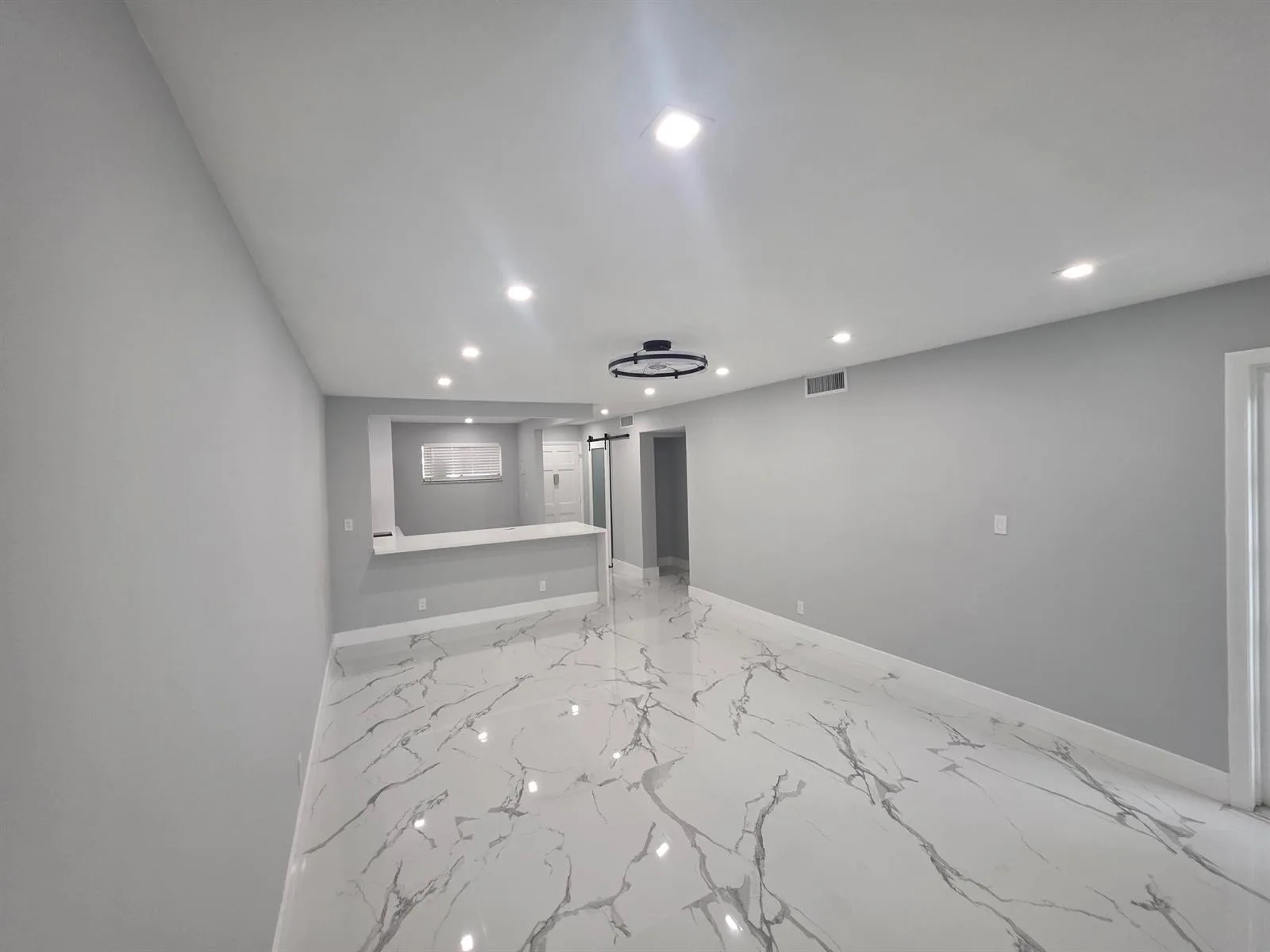 2682 S GARDEN Drive S # 107, Lake Worth, FL 33461