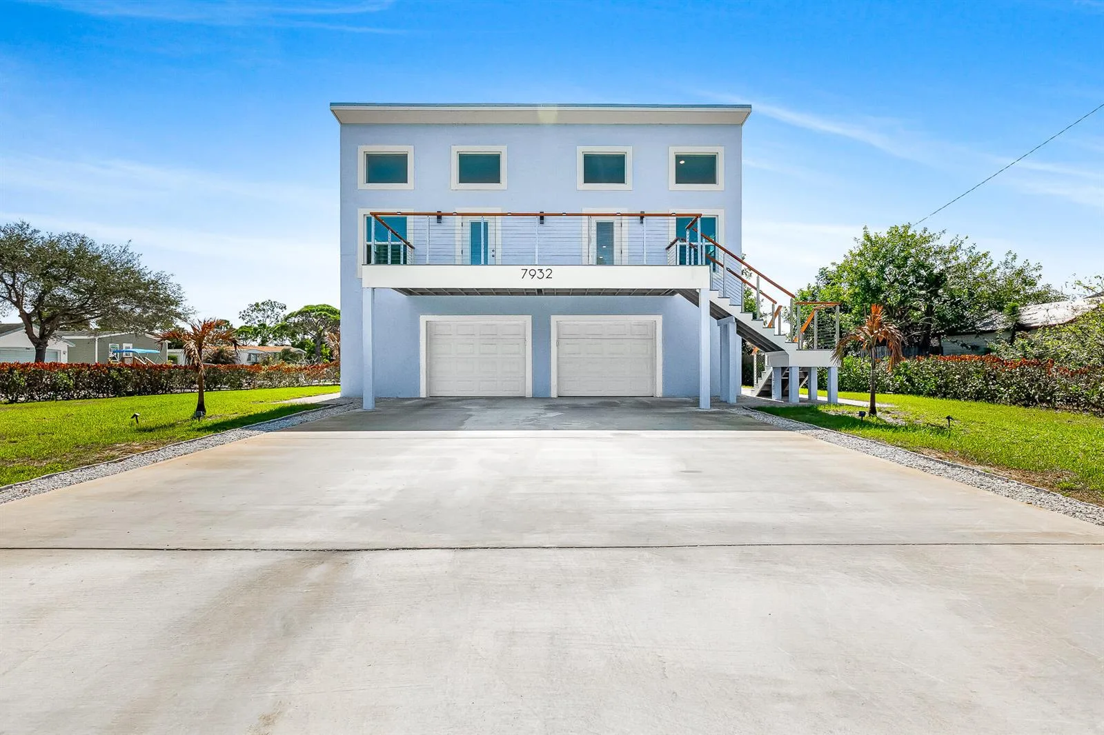 7932 SE Skylark Avenue, Hobe Sound, FL 33455