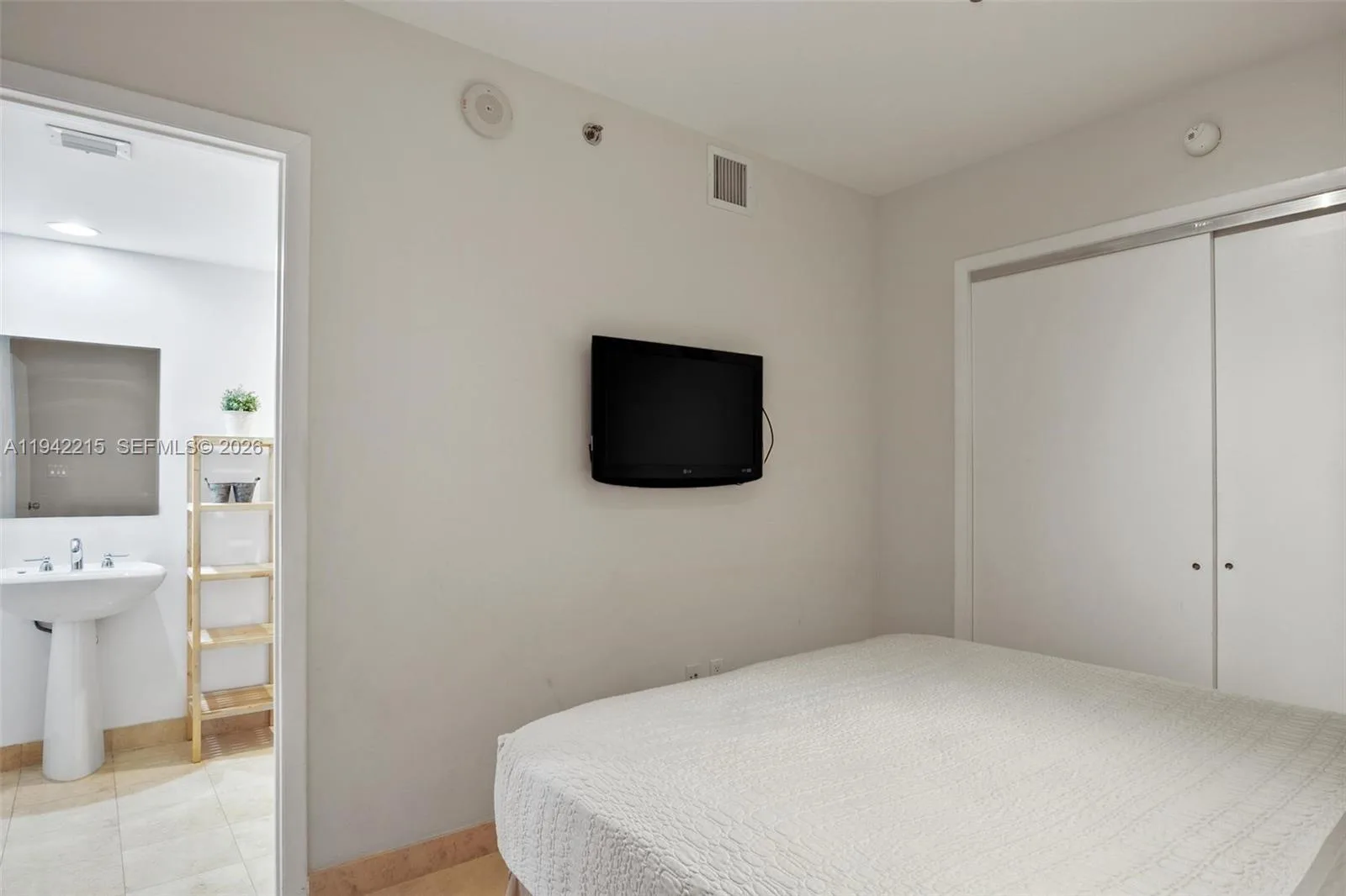 1830 S OCEAN DR # 2110, Hallandale Beach, FL 33009 photo 13