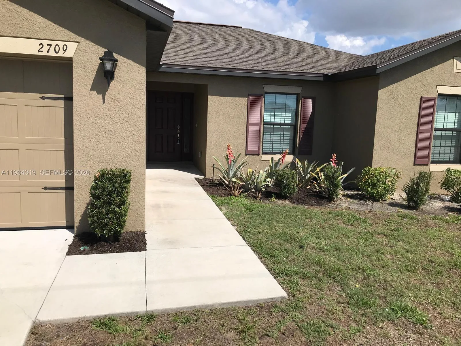 2709 SW 18th Ave, Cape Coral, FL 33914 photo 4