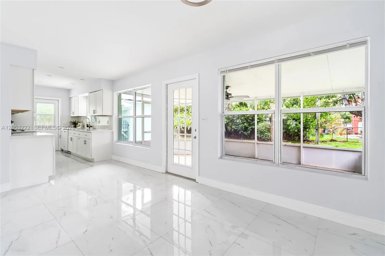 1427 Crest Dr, Lake Worth, FL 33461 photo 6