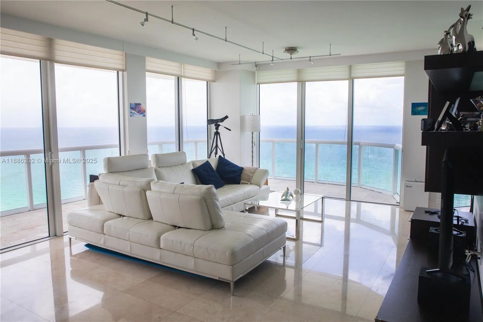 6365 Collins Ave # 3201, Miami Beach, FL 33141