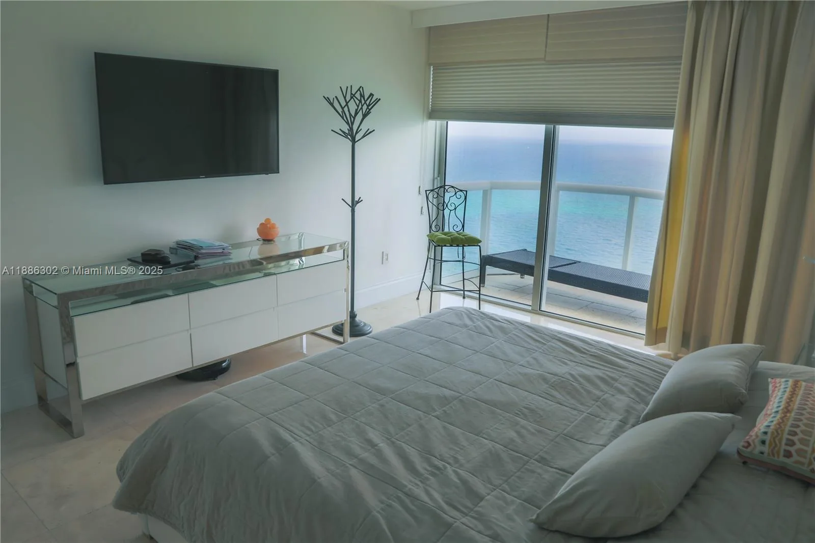 6365 Collins Ave # 3201, Miami Beach, FL 33141 photo 13