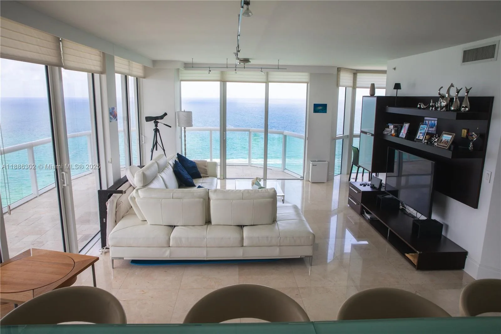 6365 Collins Ave # 3201, Miami Beach, FL 33141 photo 2