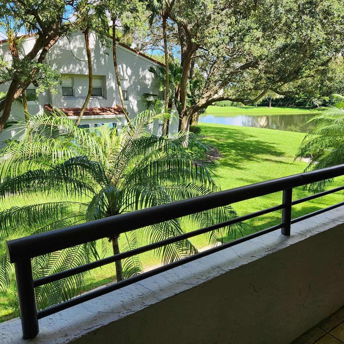 851 Lyons Road # 22203, Coconut Creek, FL 33063