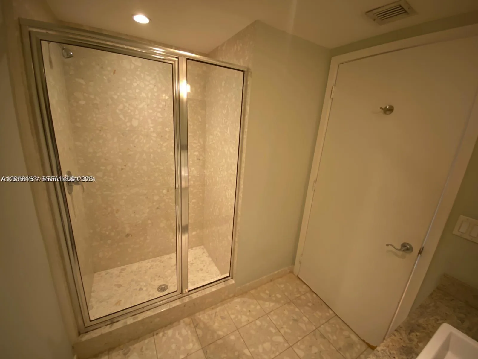 185 SW 7th St # 3306, Miami, FL 33130 photo 6