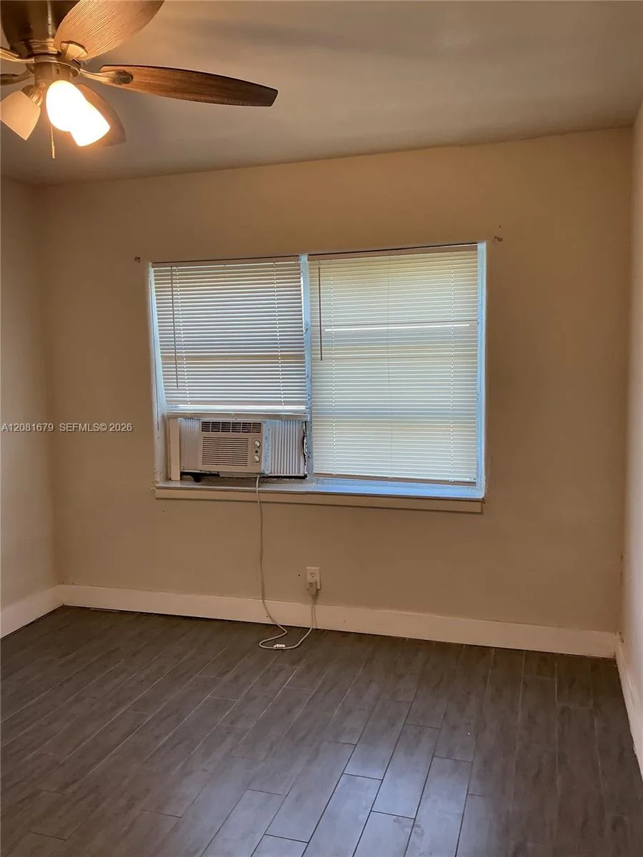2222 Van Buren St # 26, Hollywood, FL 33020