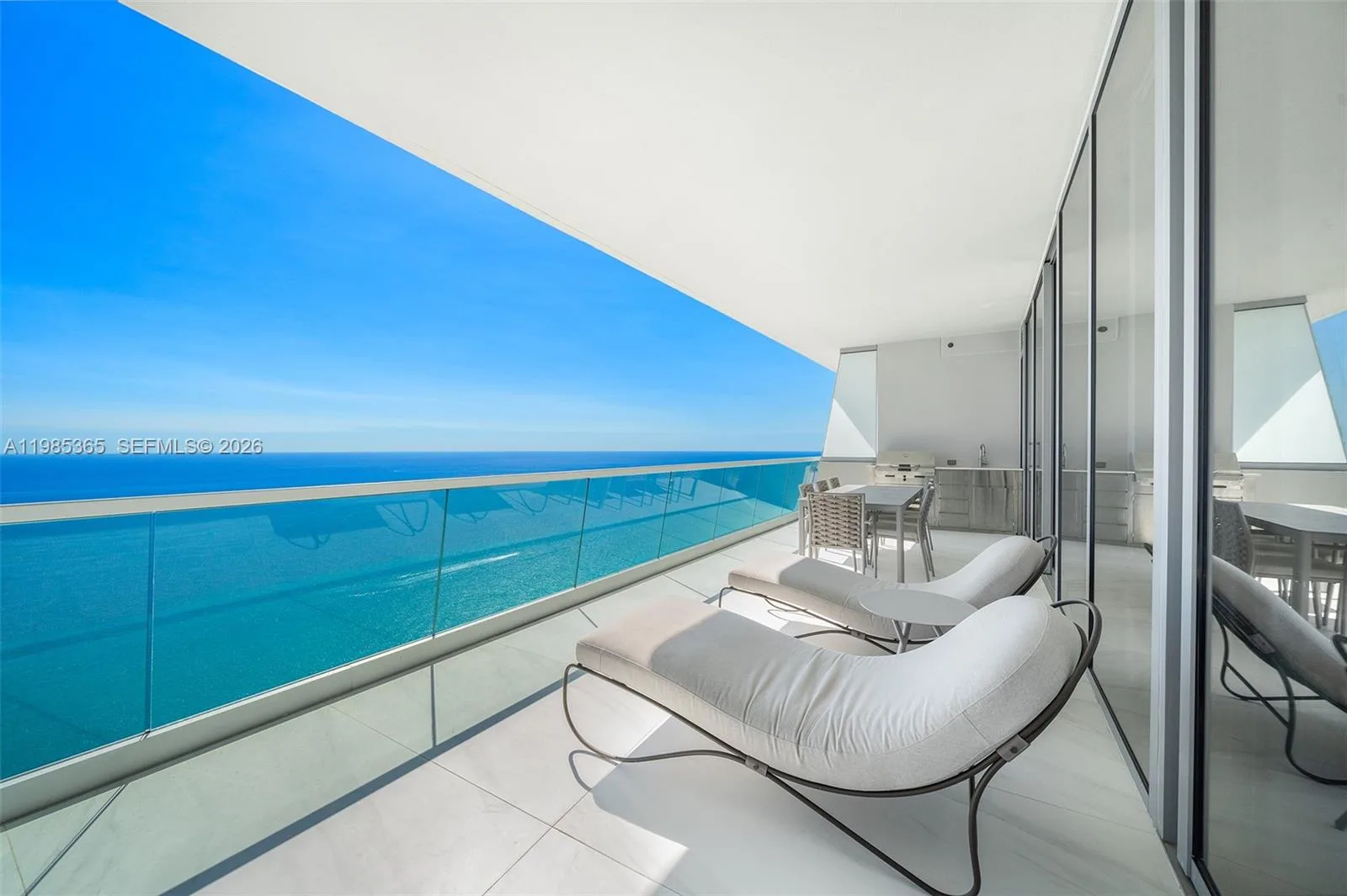 Turnberry Ocean Club – photo 30